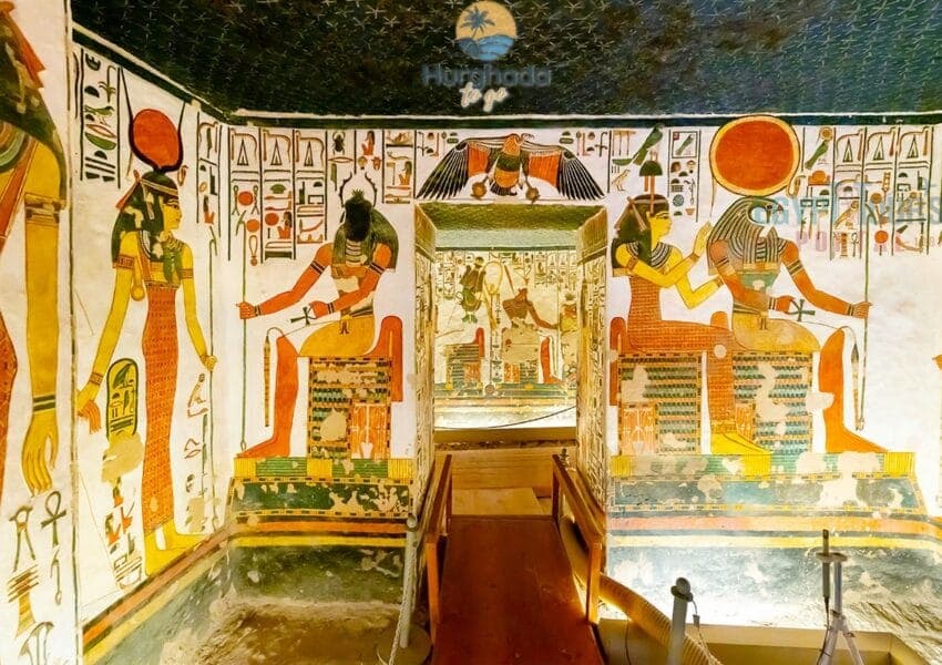 Valley Of The Queens Luxor sightseeing 1560 BCE to 1130 BCE