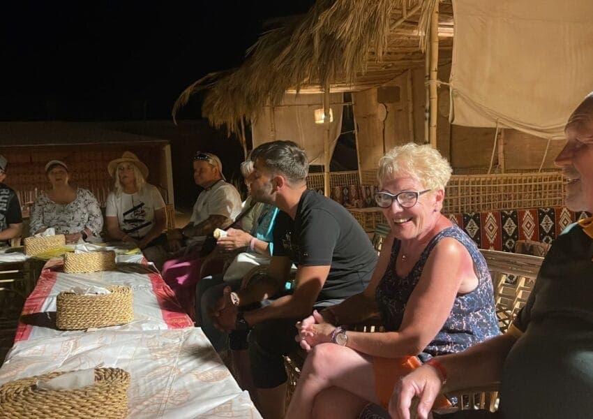 Hurghada Desert Stargazing: BBQ Dinner and Folklore Show